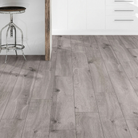 LAMINAT CASTELLO HRAST TORNADO K395 8MM KL 32