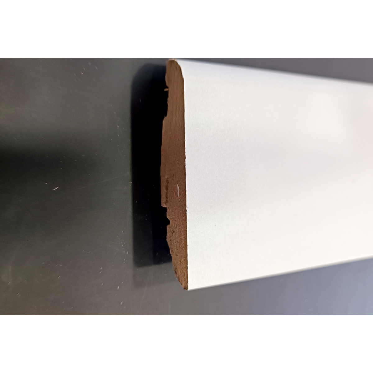 LAJSNA BIJELA FU060L1 FOFA015 19X58X2400 MDF